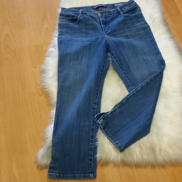 Gloria Vanderbilt Crop Jeans⦠- Picture 11 of 12